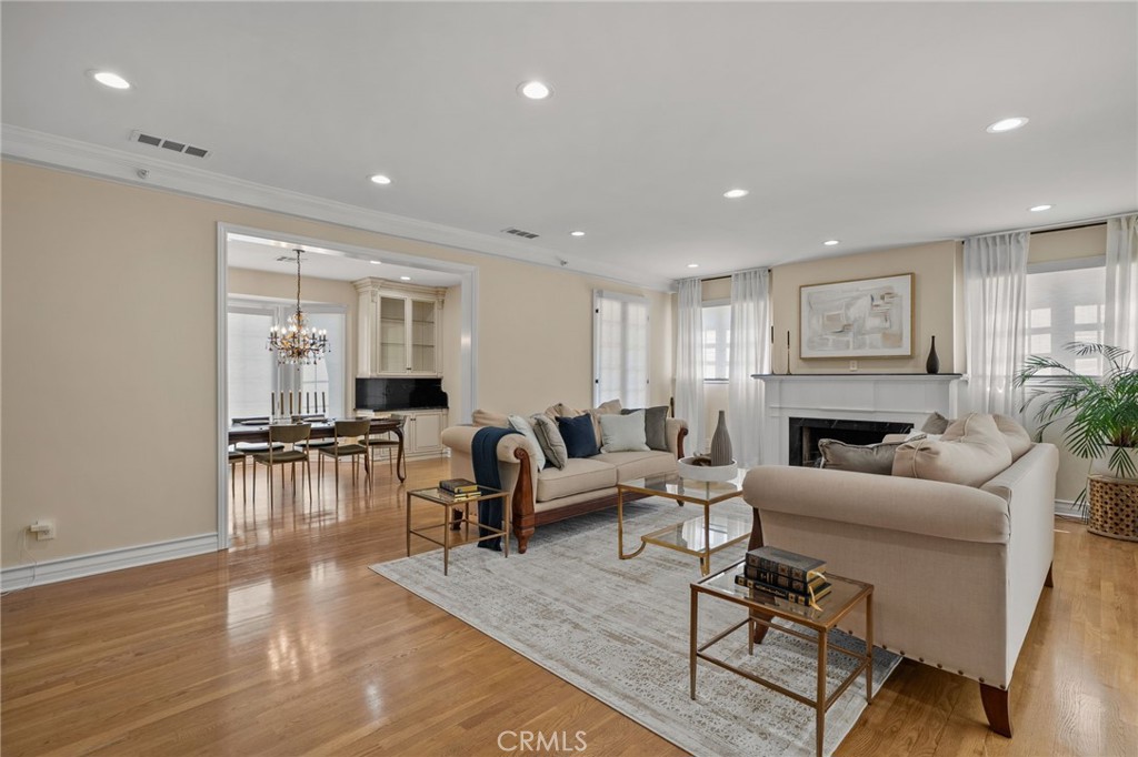 731 W Highland Avenue Property Photo 18
