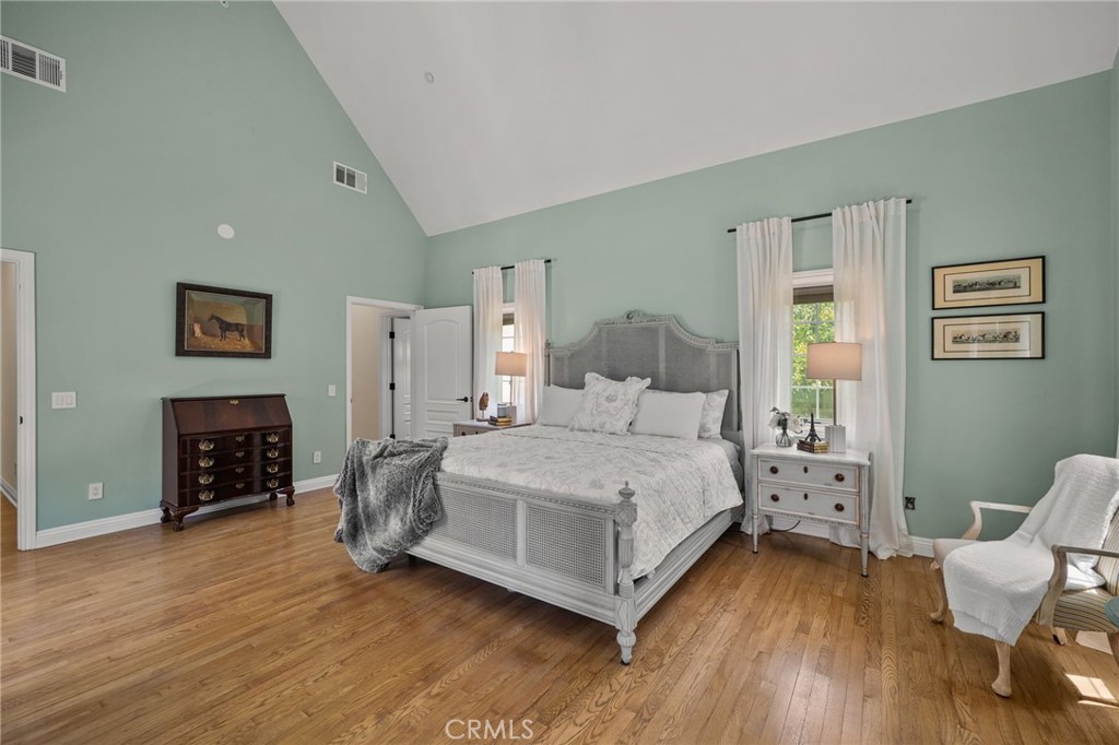 731 W Highland Avenue Property Photo 24