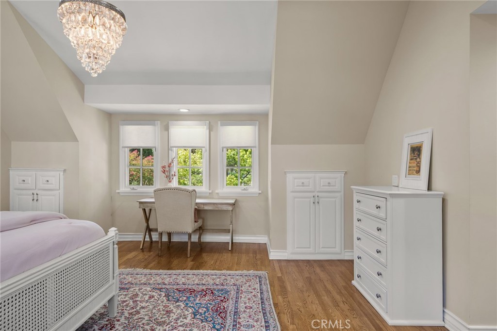 731 W Highland Avenue Property Photo 31
