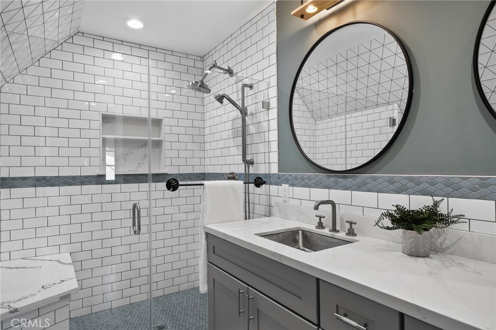 731 W Highland Avenue Property Photo 39