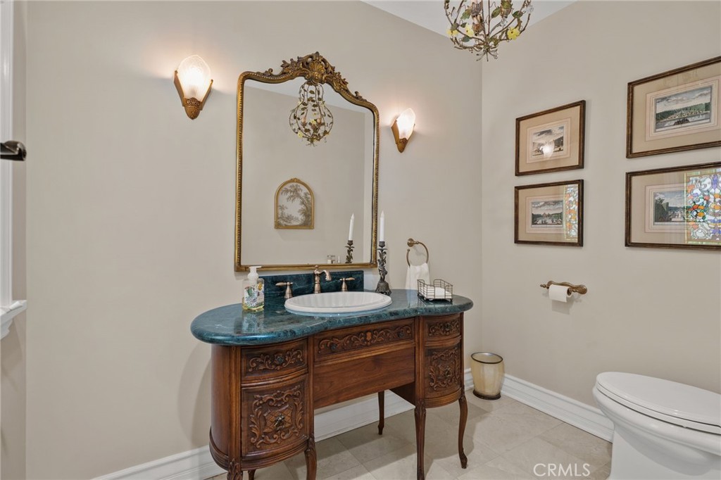731 W Highland Avenue Property Photo 43