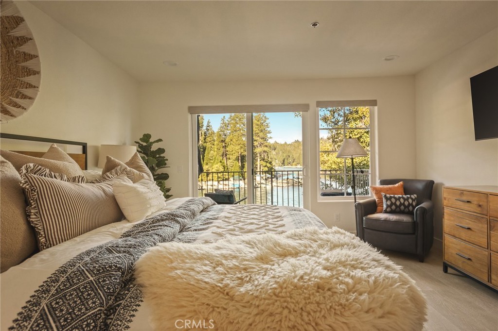 366 Lake Resort Property Photo 19