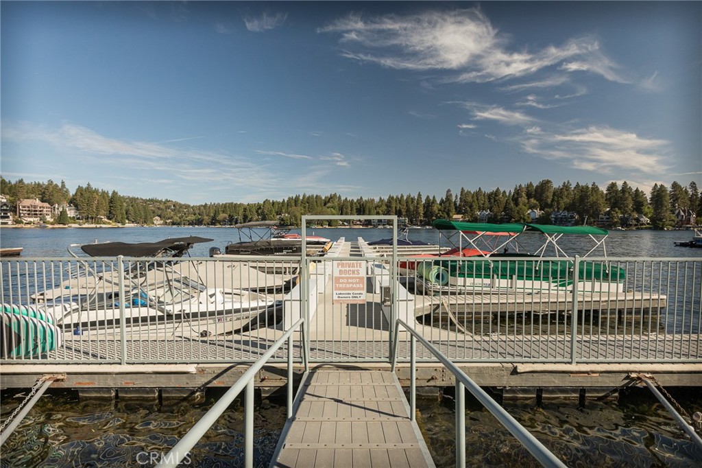 366 Lake Resort Property Photo 43