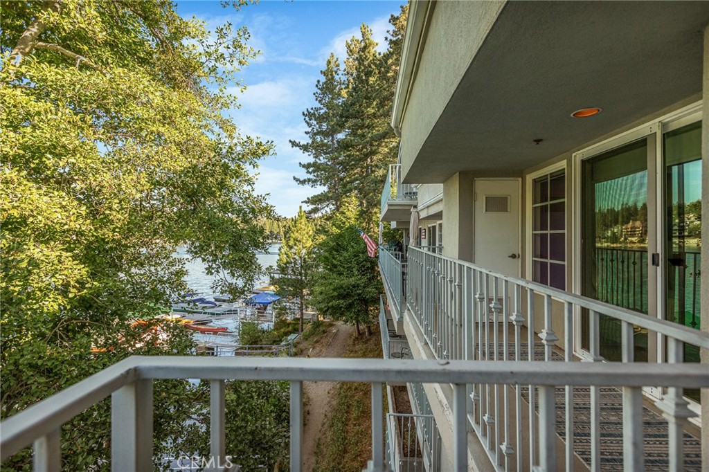 366 Lake Resort Property Photo 44
