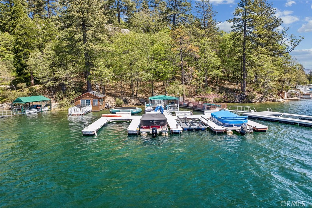401 N 401 C- Dock Property Photo 6