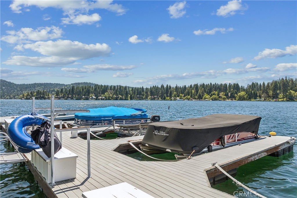 401 N 401 C- Dock Property Photo 8