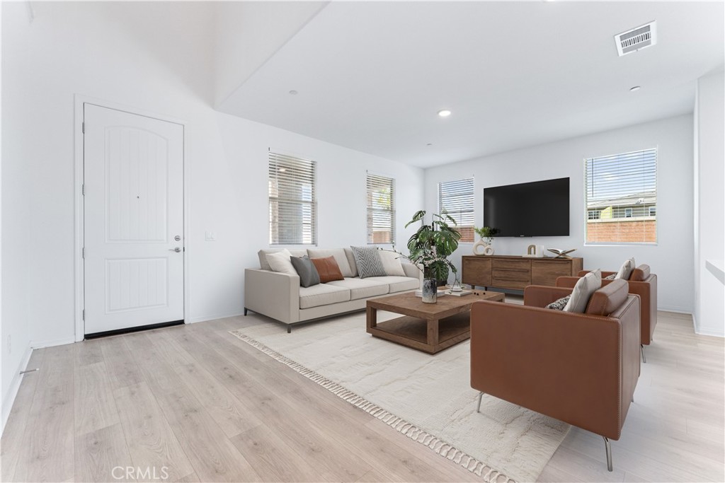 16616 Strategy Property Photo 10