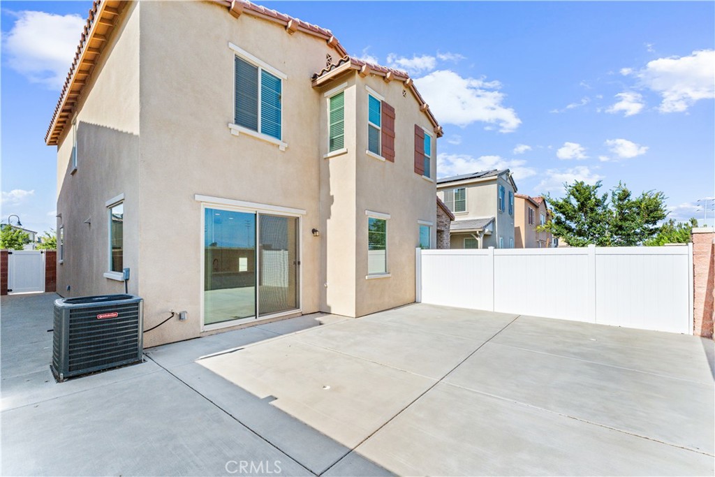 16616 Strategy Property Photo 22