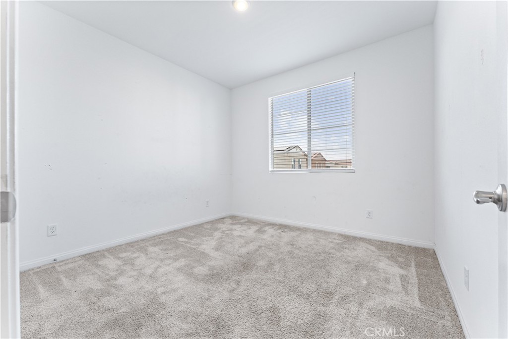 16616 Strategy Property Photo 31