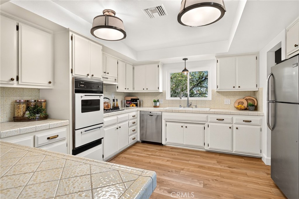 302 S San Mateo Street Property Photo 10