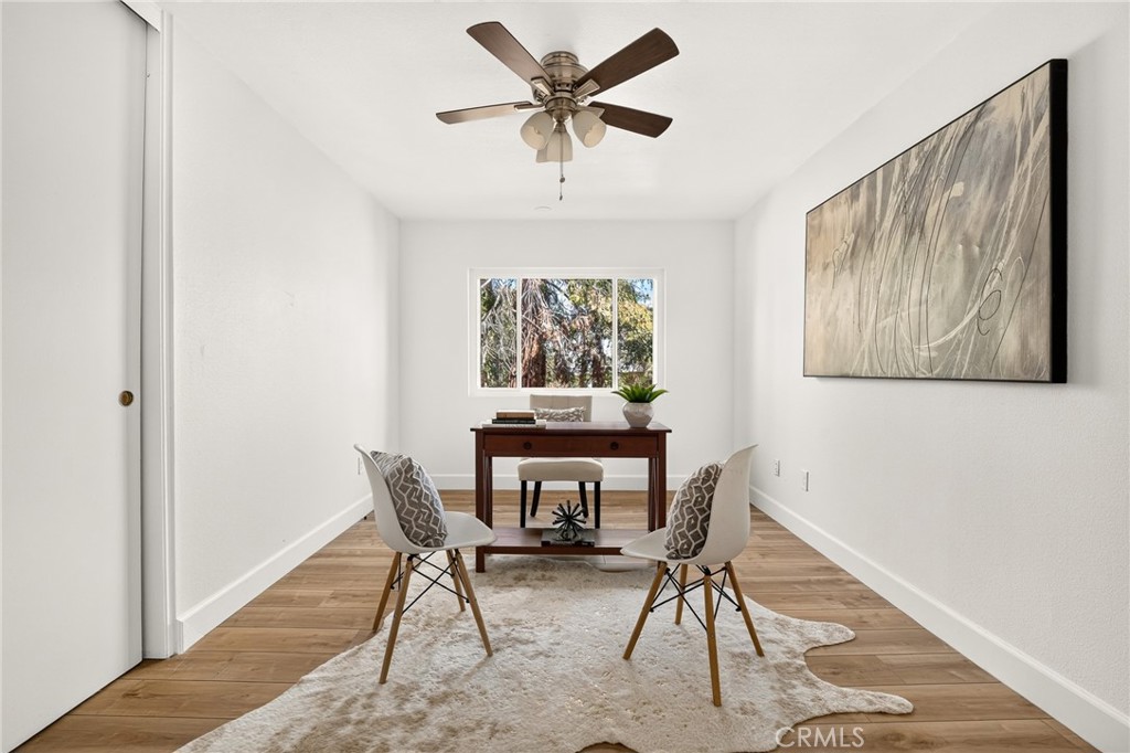 302 S San Mateo Street Property Photo 26