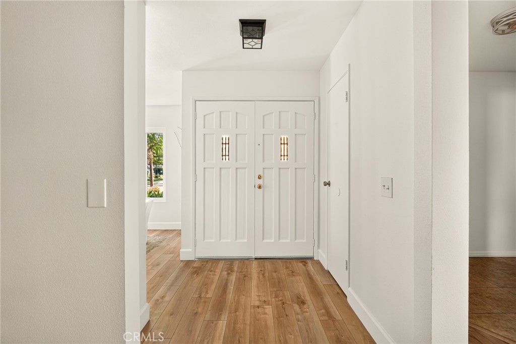 302 S San Mateo Street Property Photo 30