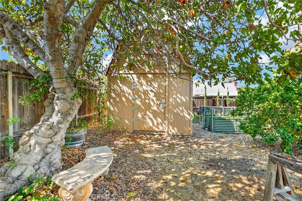 302 S San Mateo Street Property Photo 40