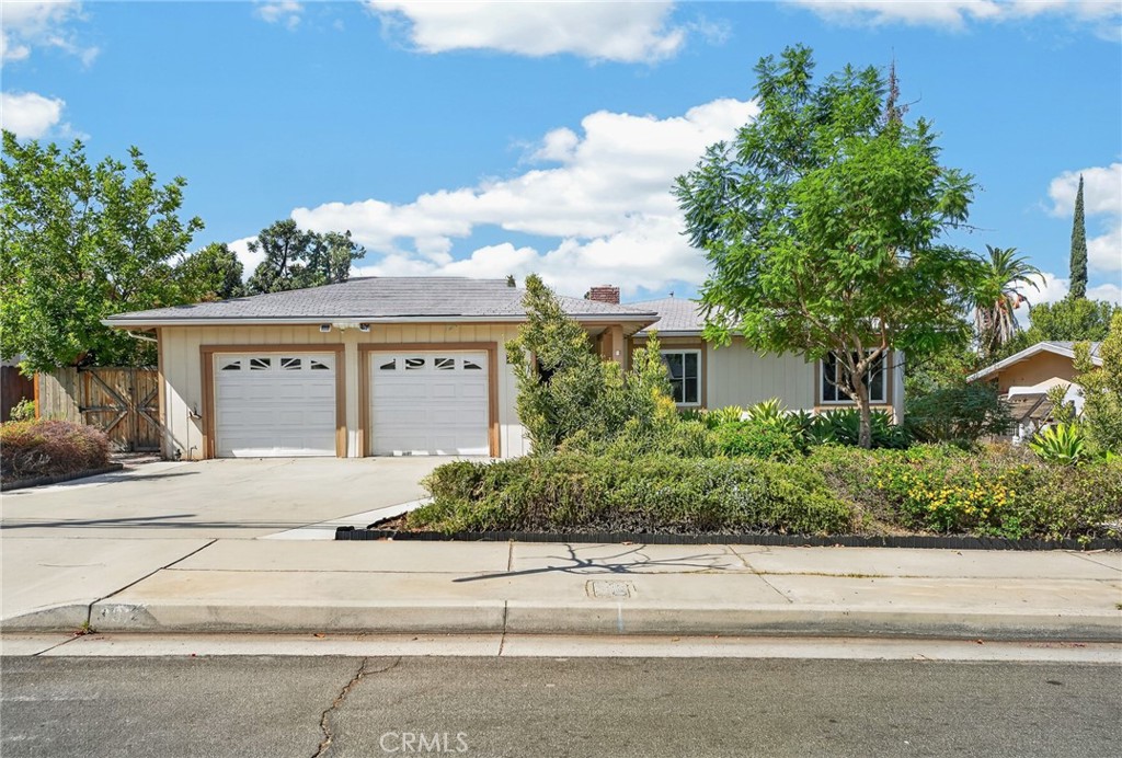 302 S San Mateo Street Property Photo 46