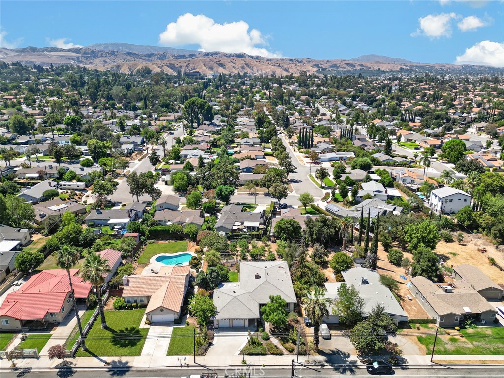 302 S San Mateo Street Property Photo 47