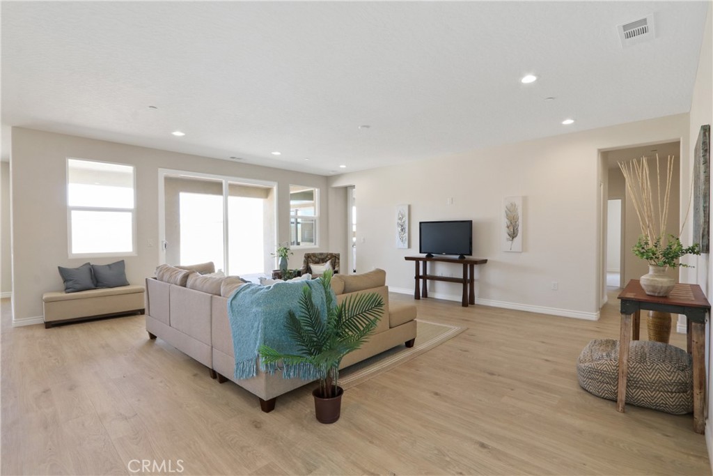 7083 Milton Avenue Property Photo 2