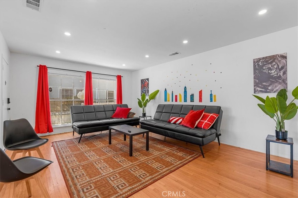 3633 Lime Property Photo 4