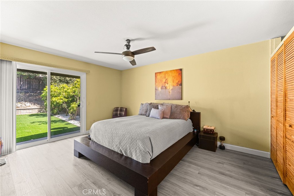 8584 Sandalwood Court Property Photo 11