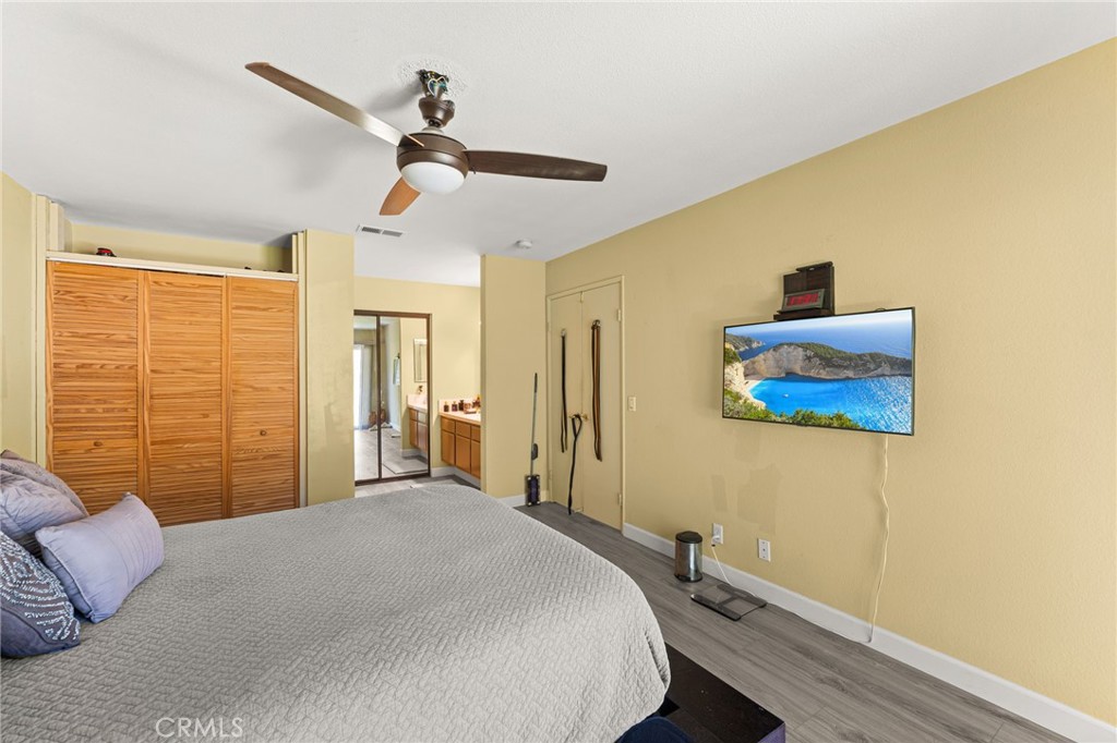 8584 Sandalwood Court Property Photo 12