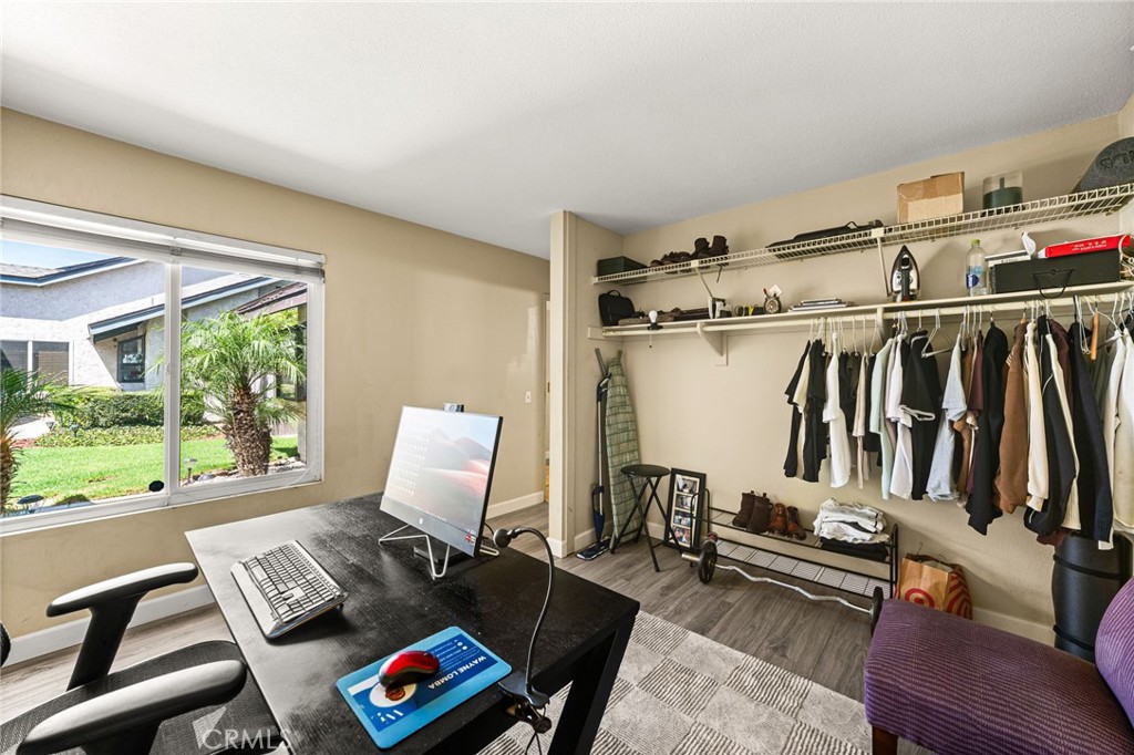 8584 Sandalwood Court Property Photo 17