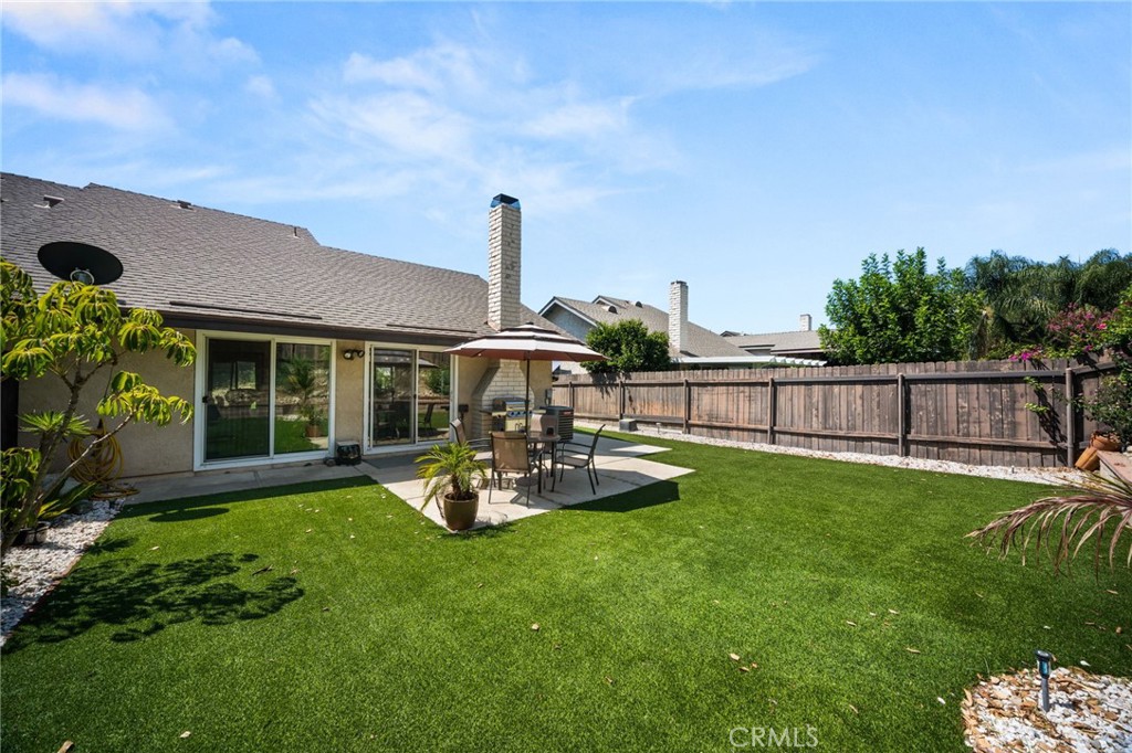 8584 Sandalwood Court Property Photo 20