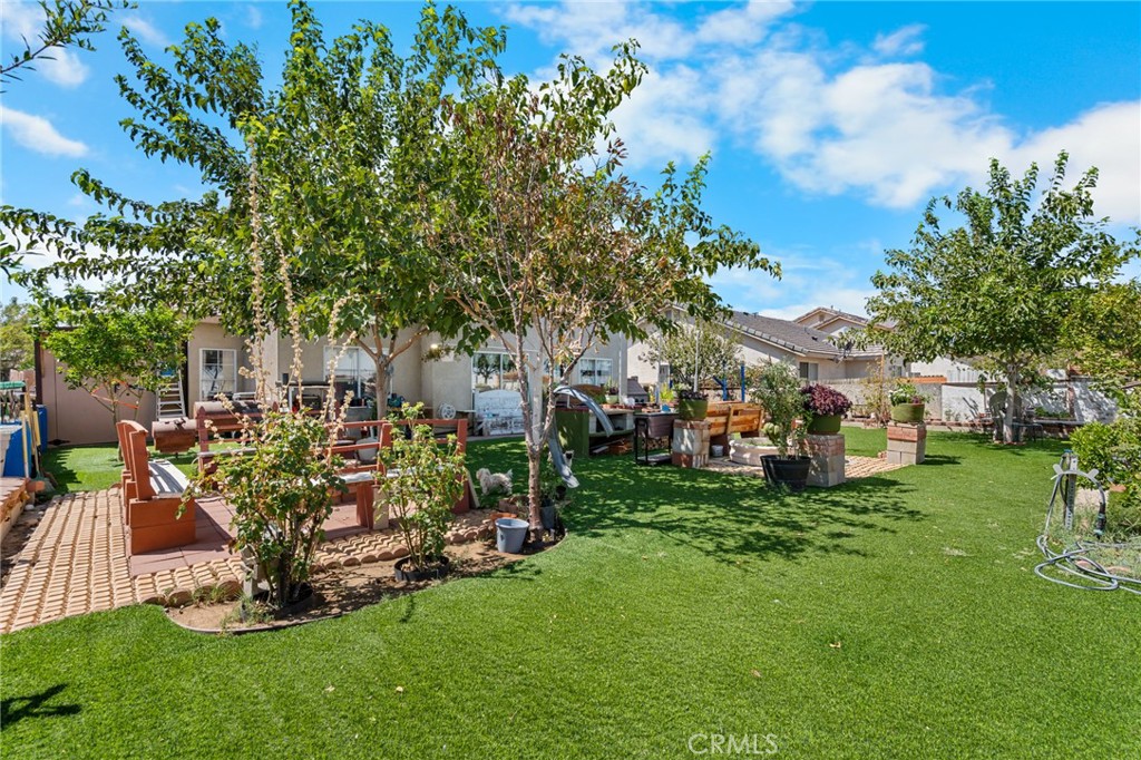 10654 Alton Place Property Photo 12