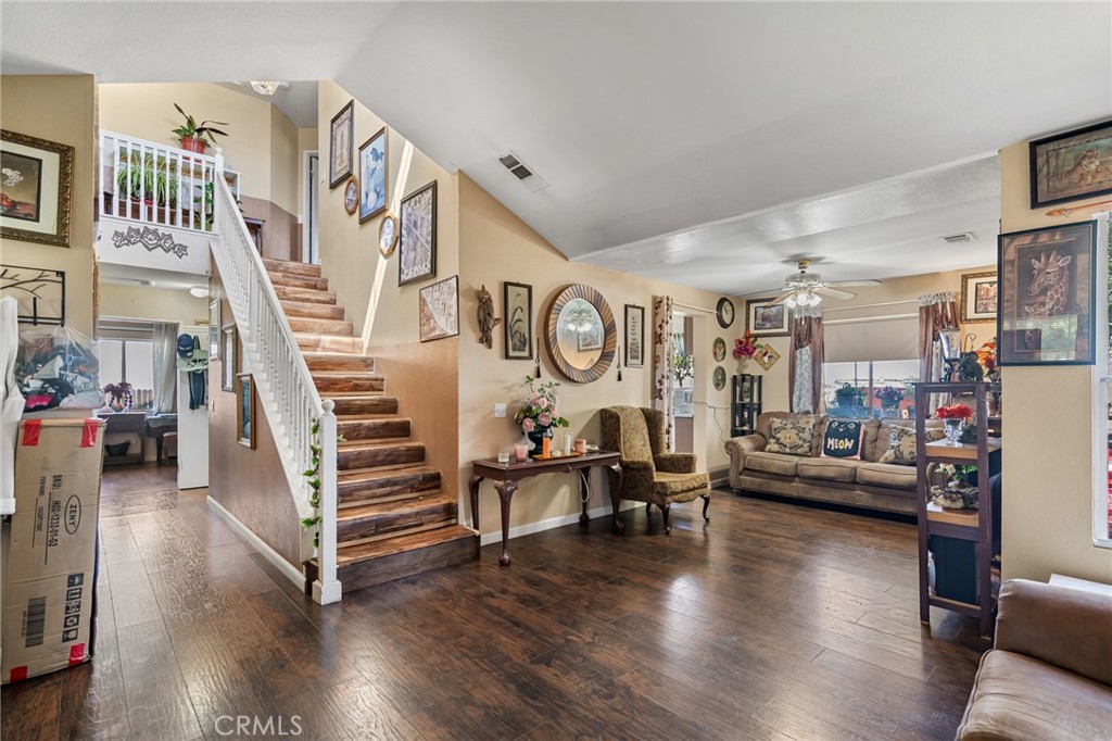 10654 Alton Place Property Photo 13