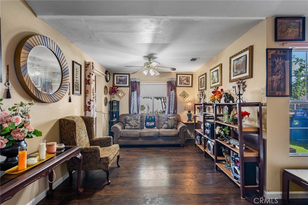 10654 Alton Place Property Photo 15