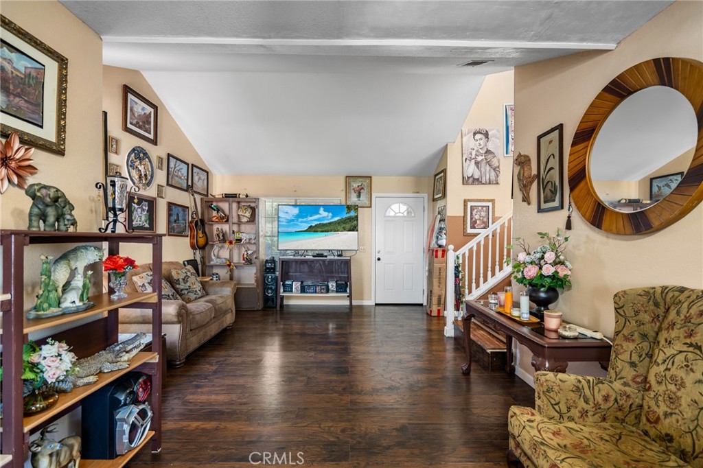 10654 Alton Place Property Photo 16