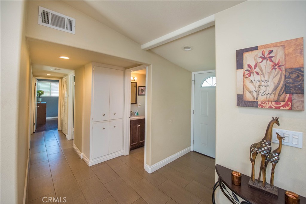 243 S Gardenglen Property Photo 9