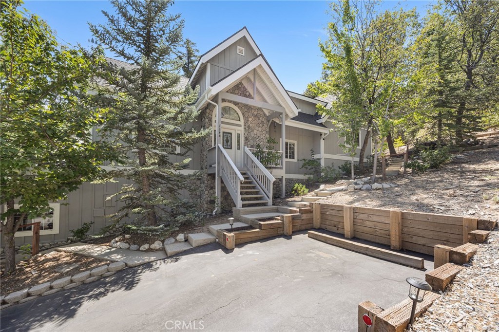 1348 St Anton Property Photo 4