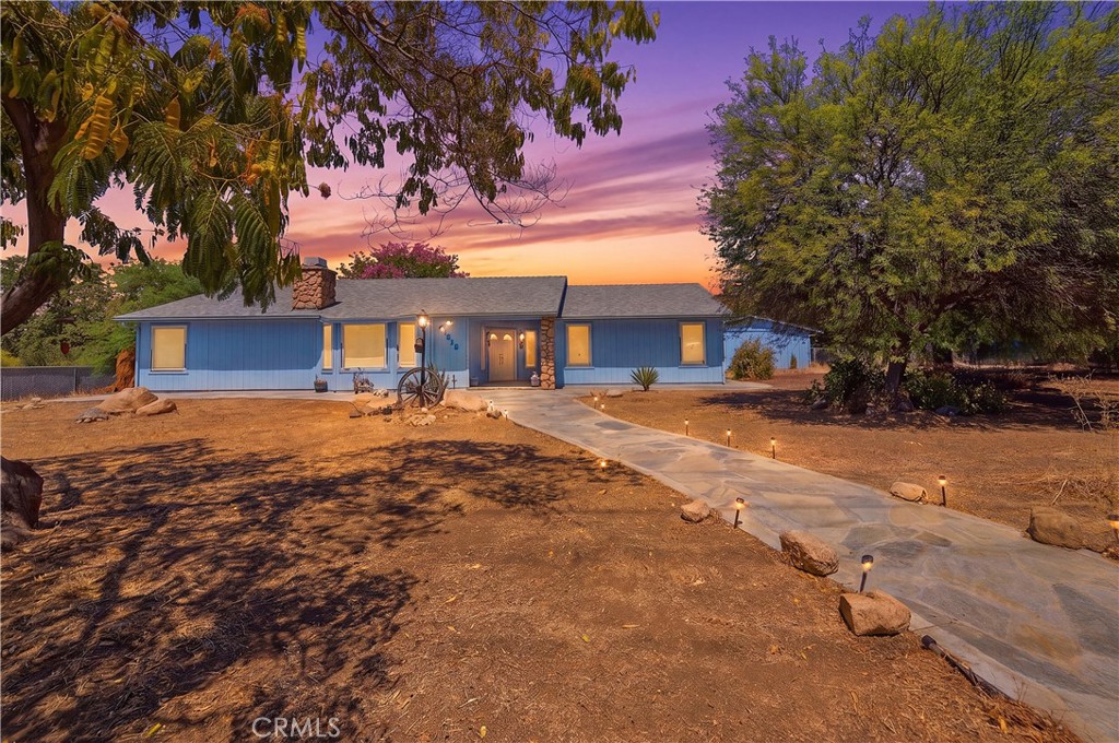 21658 Waite Property Photo 1