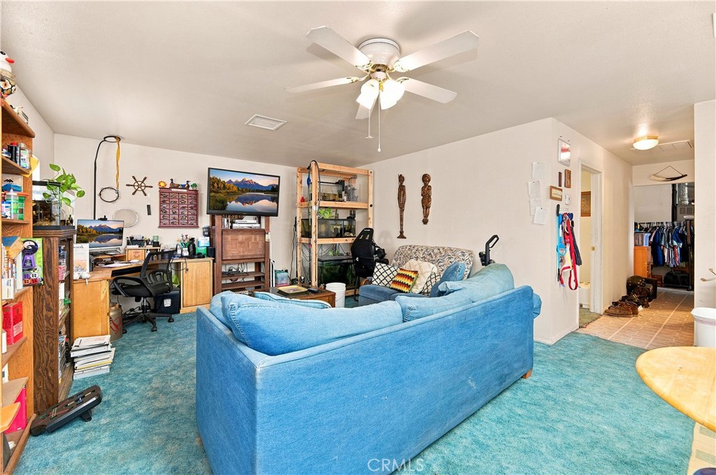 21658 Waite Property Photo 43