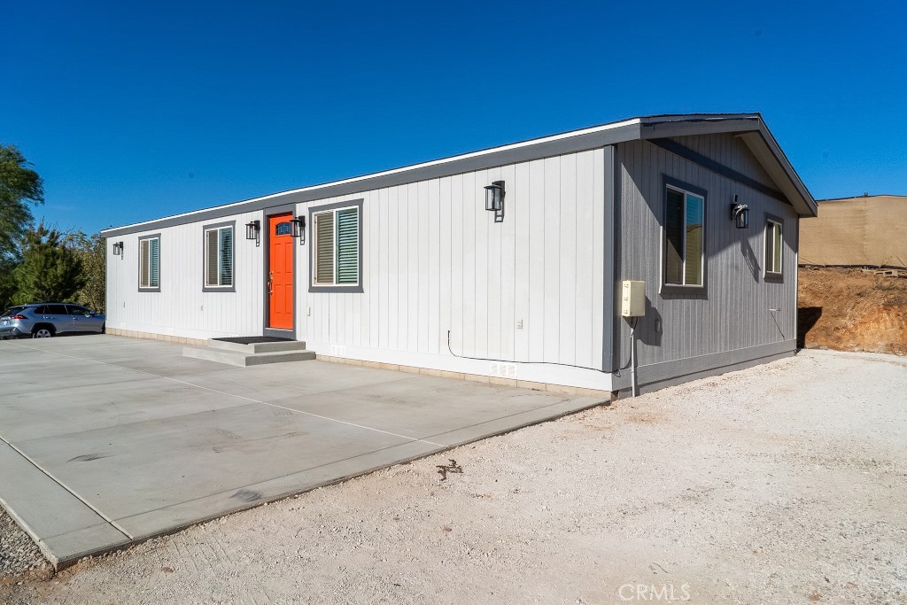 22793 Betty Property Photo 1
