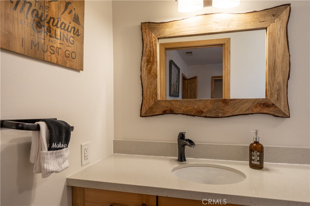 630 Villa Grove Avenue Property Photo 22