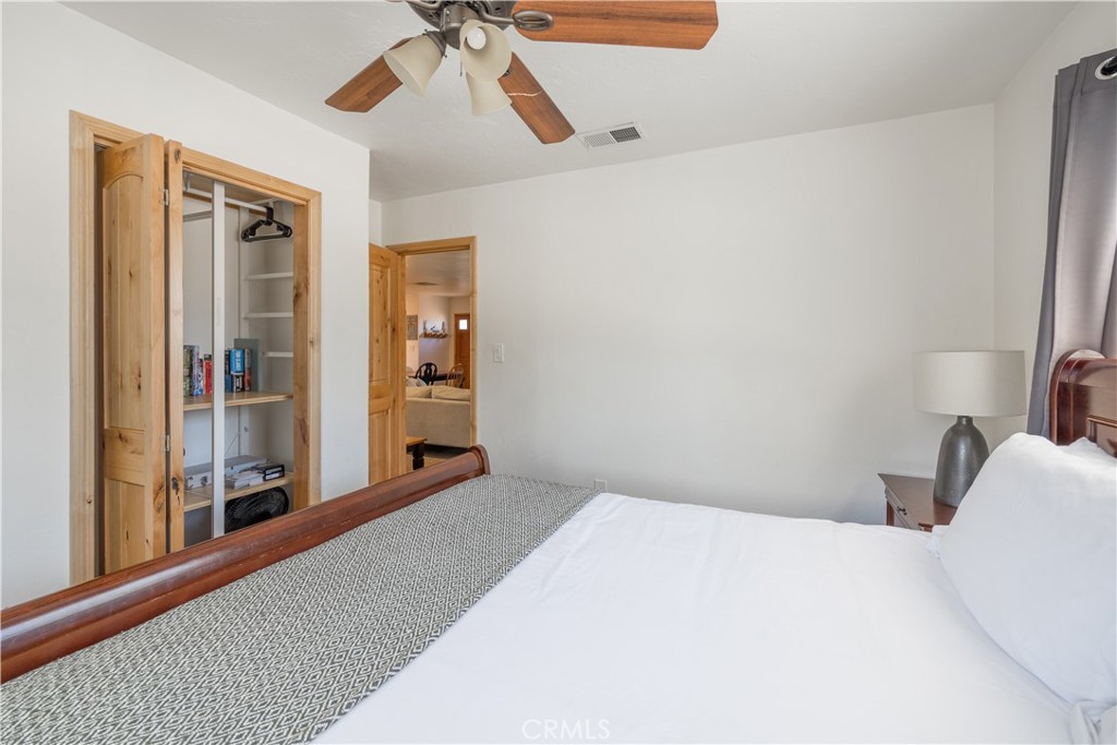 630 Villa Grove Avenue Property Photo 26