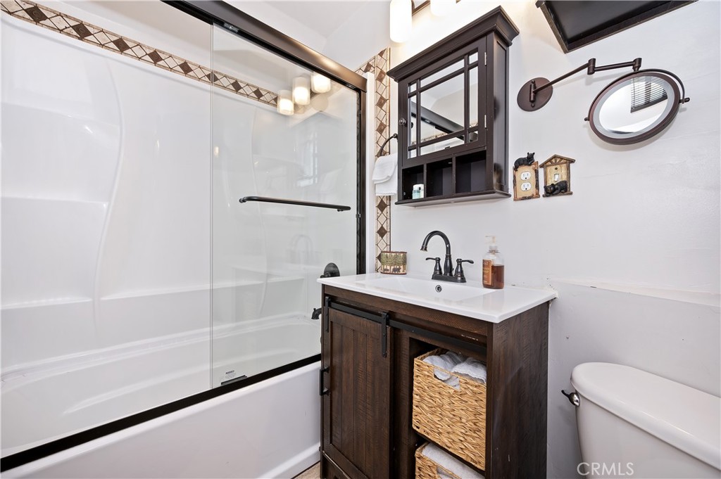 524 Highland Property Photo 28