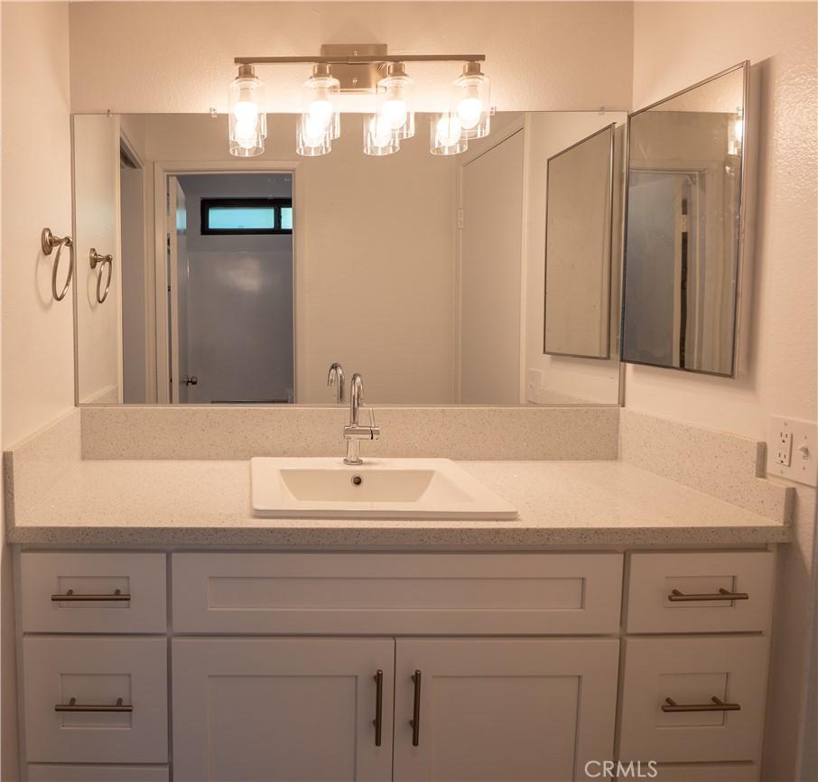 1500 W Edgehill 44 Property Photo 7