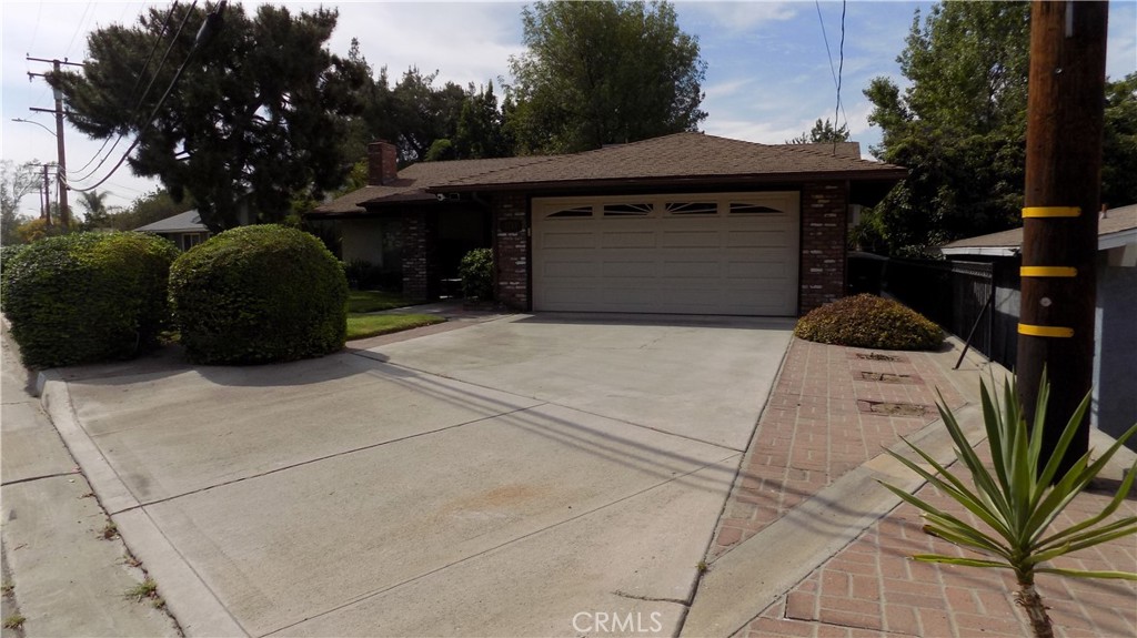 1733 Bonita Vista Property Photo 3
