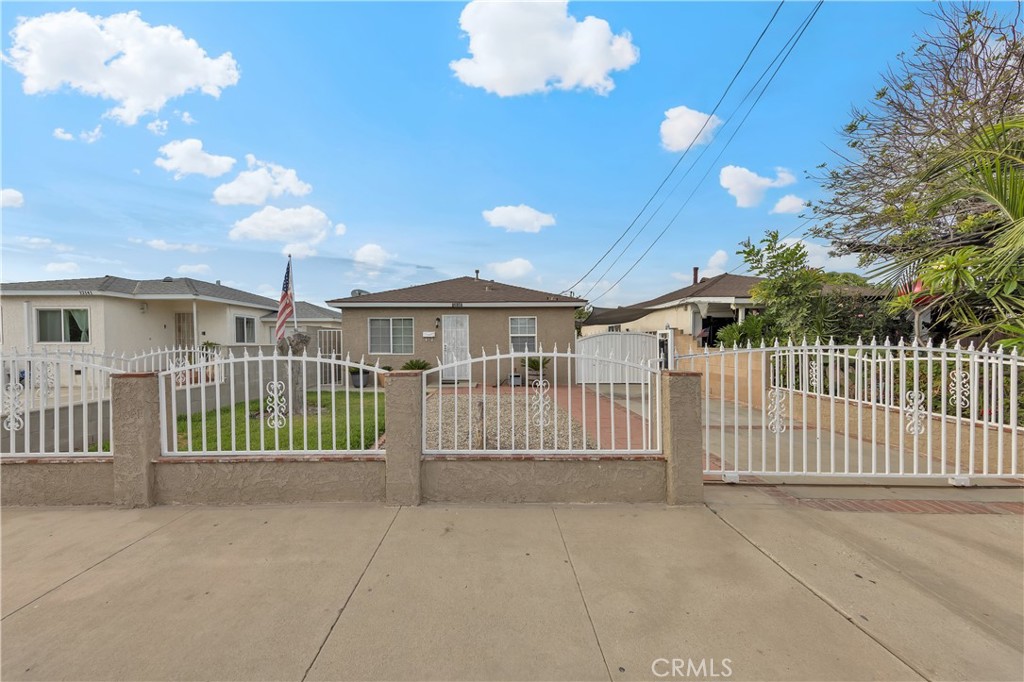 12147 Molette Property Photo 1