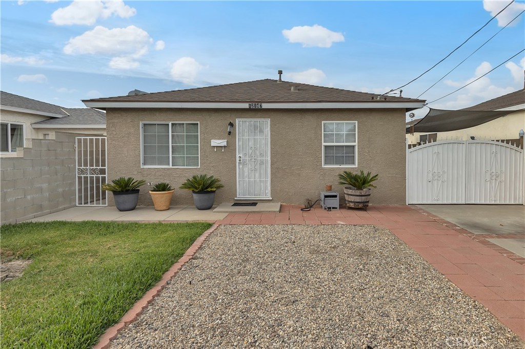 12147 Molette Property Photo 2