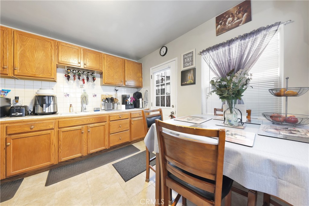 12147 Molette Property Photo 12