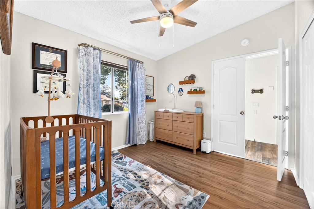 1043 Juniper Property Photo 19