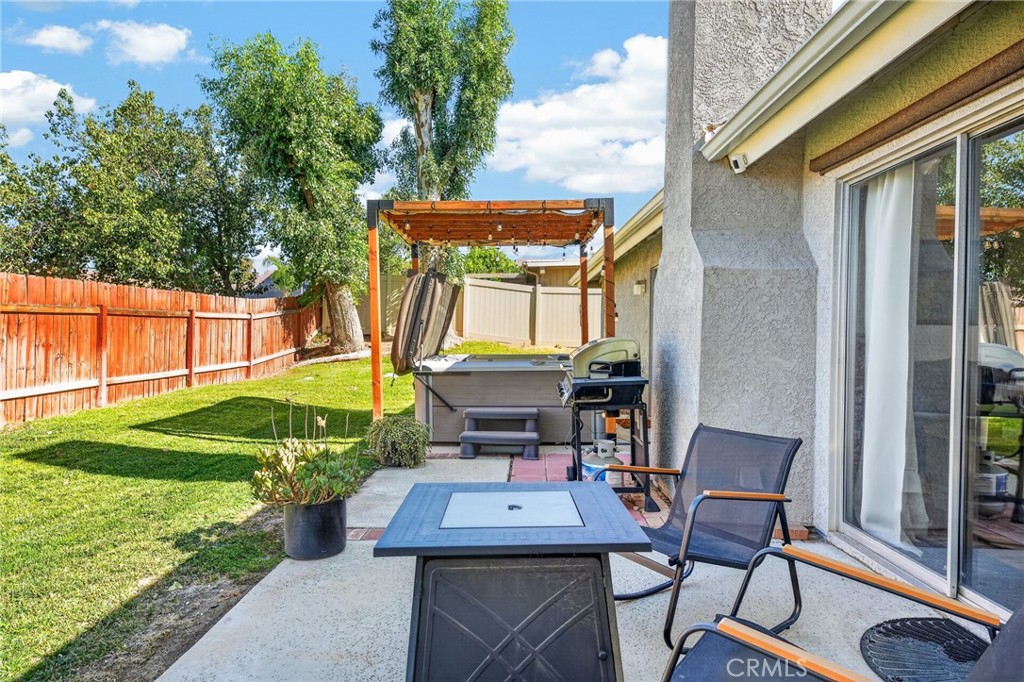 1043 Juniper Property Photo 28