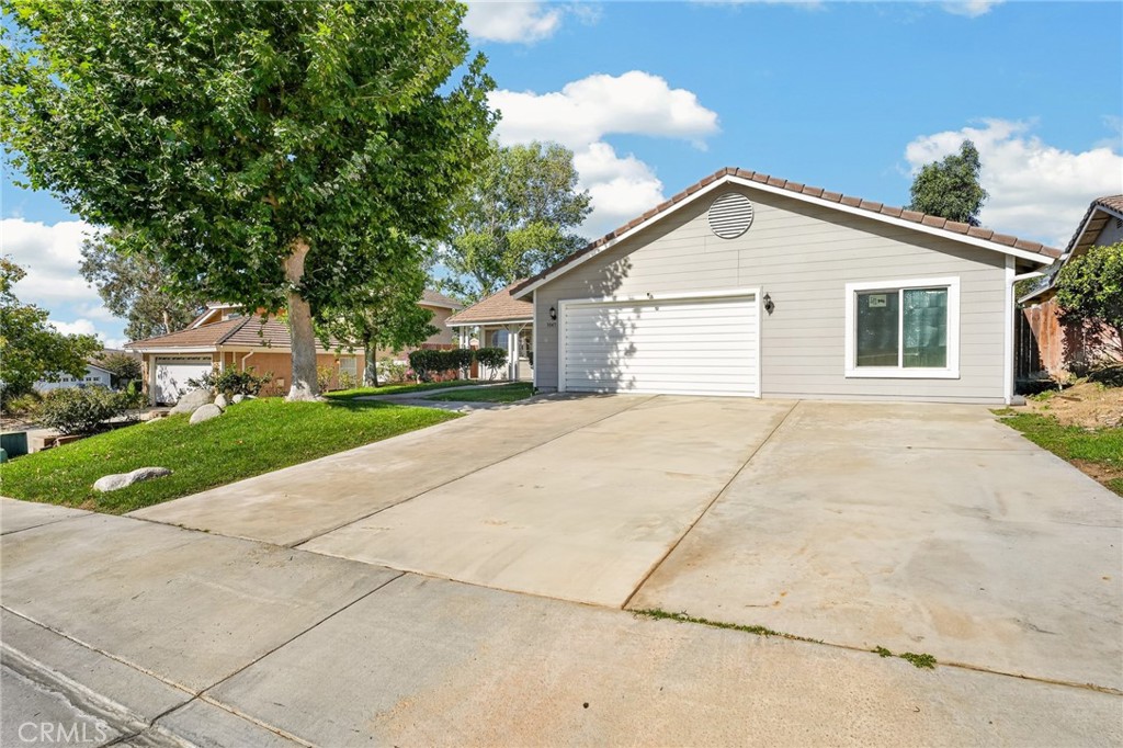 1043 Juniper Property Photo 33