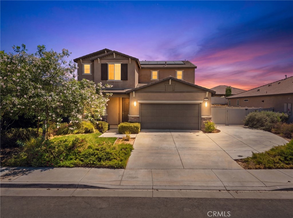 1171 Poinsettia Cir Property Photo 1