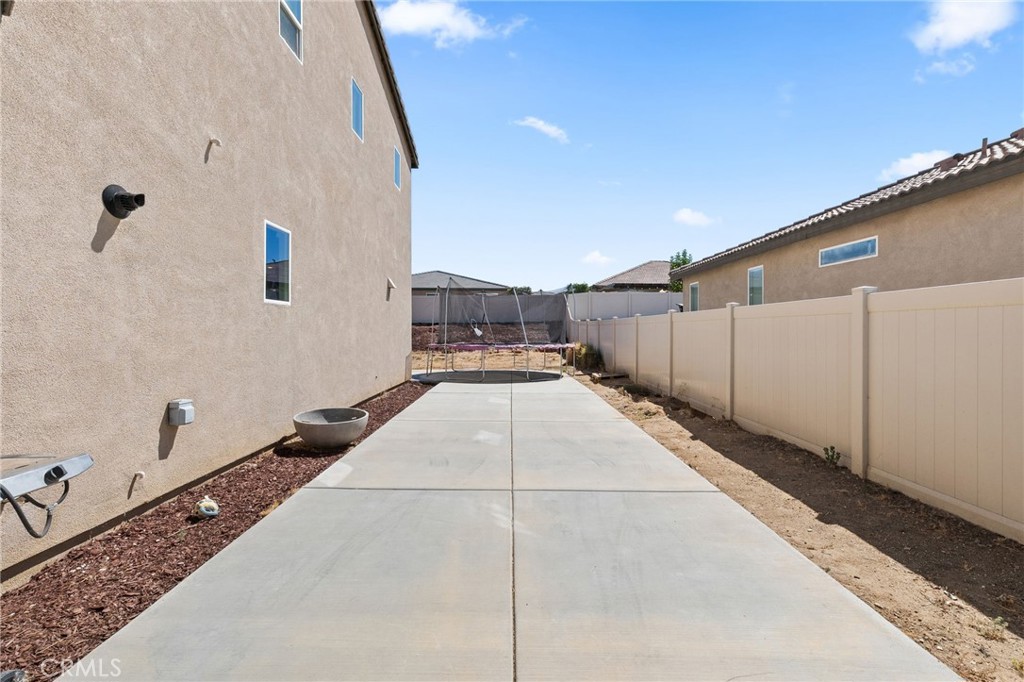 1171 Poinsettia Cir Property Photo 31