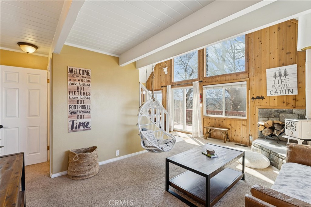 1171 N Grass Valley Property Photo 4