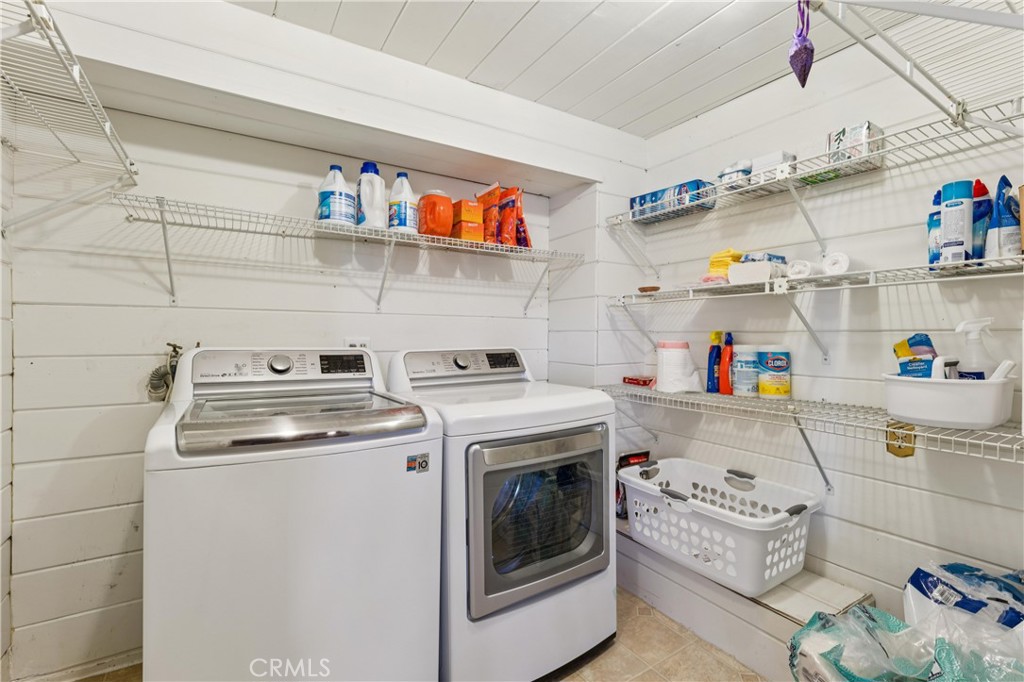 1171 N Grass Valley Property Photo 18