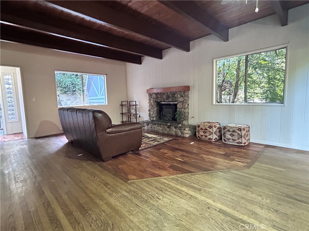 378 Grass Valley Property Photo 3